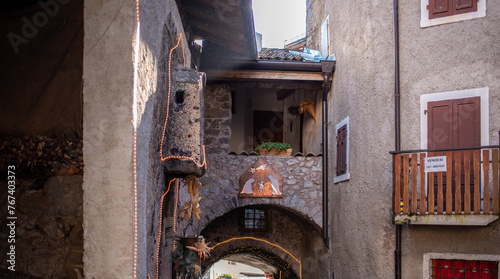 Obraz na płótnie Borgo di Rango, trento, Trentino, Itala, montagna , natale, mercatini, w salonie
