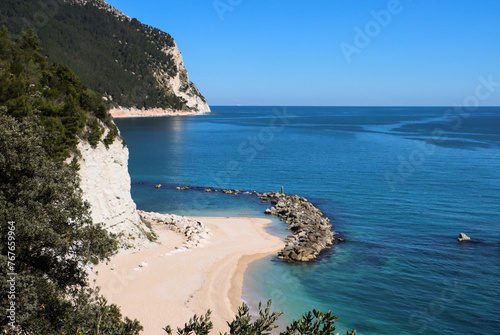 Spiaggia di Numana situata all'interno del Parco Naturae del Conero. Regione Marche. photo
