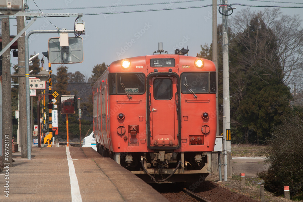 昔ながらのディーゼル列車 昔ながらのディーゼル列車