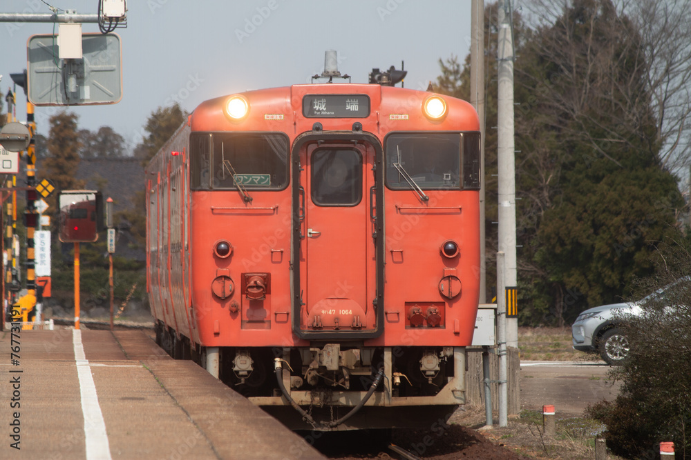 昔ながらのディーゼル列車 昔ながらのディーゼル列車