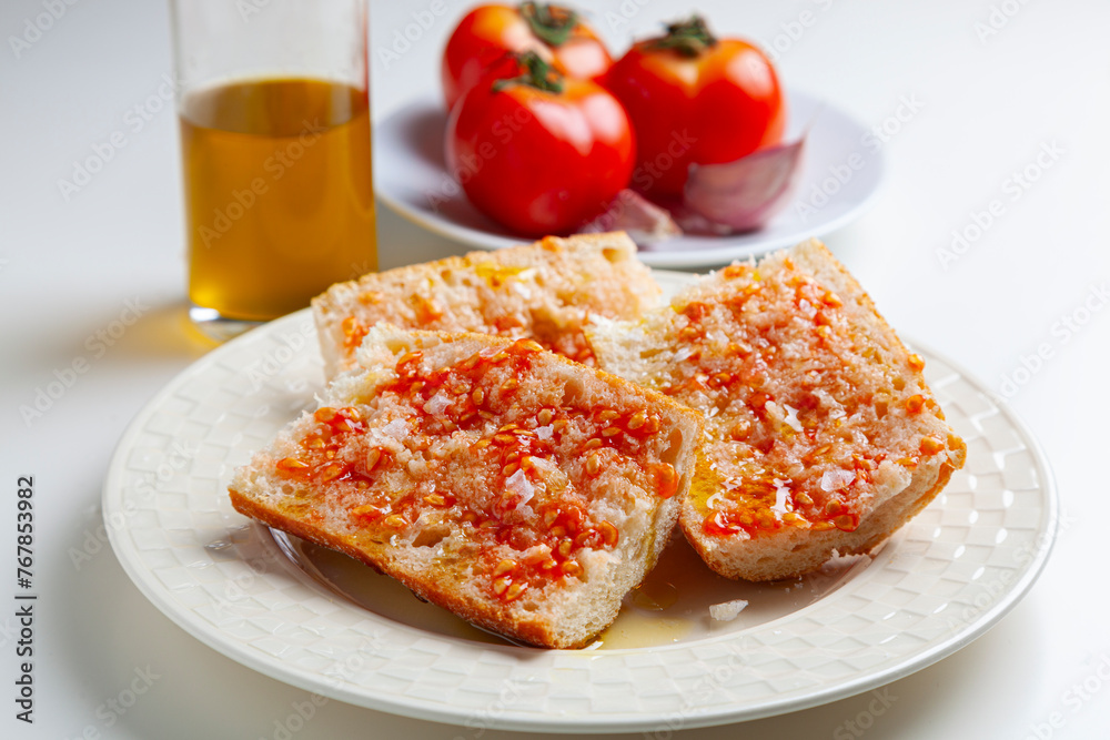 bread with tomato and olive oil, typical Spanish food, Catalonia, Valeares, Valencia,.. bread with tomato and olive oil, typical Spanish food, Catalonia, Valeares, Valencia,..