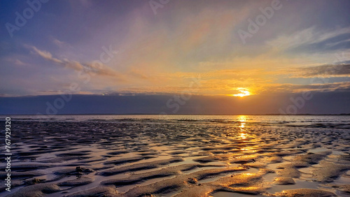 Sonnenuntergang  an der Nordsee auf der Nordfriesischen Insel Föhr