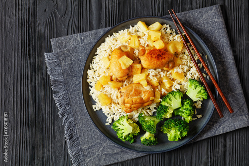 chicken thighs with pineapple, rice and broccoli
