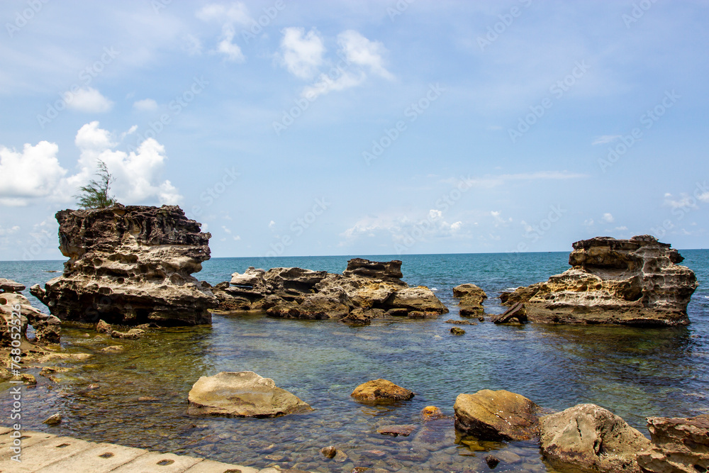 Obraz premium Beautiful Landscape With Rocks And Sea In Vietnam.