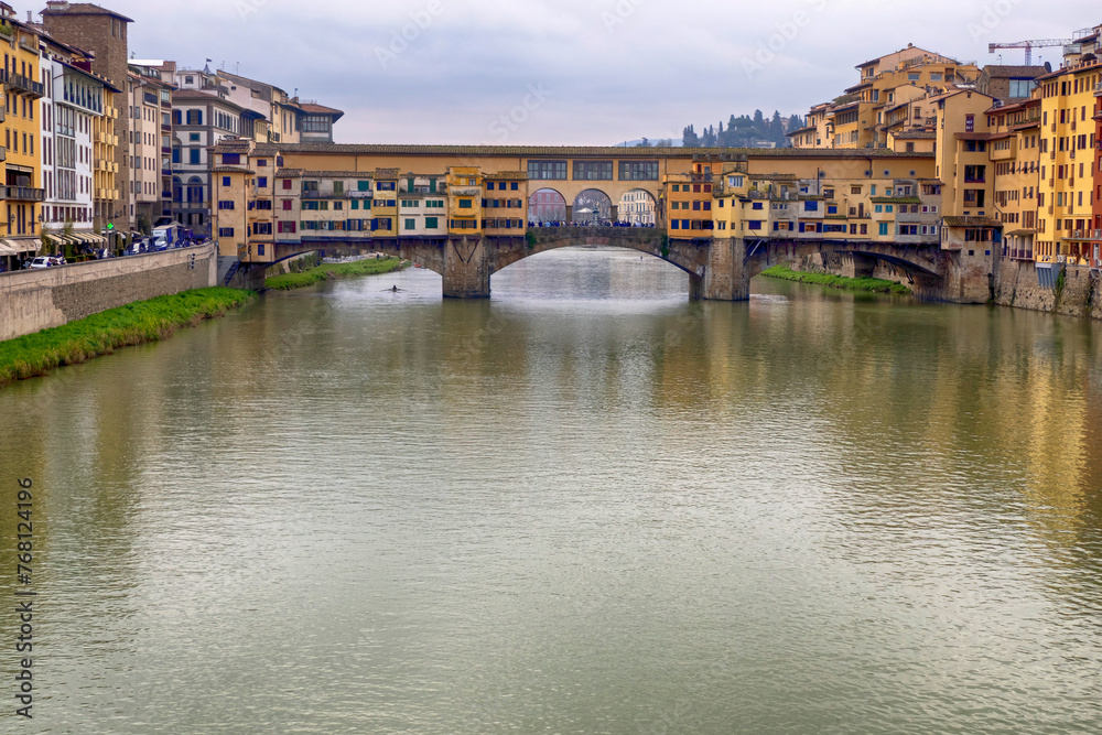 Fototapeta premium View of Ponte Vecchio, Florence, Italy