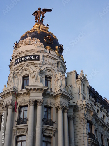 Madrid Monument Métropole Bâtiment Dôme Ange Sculpture