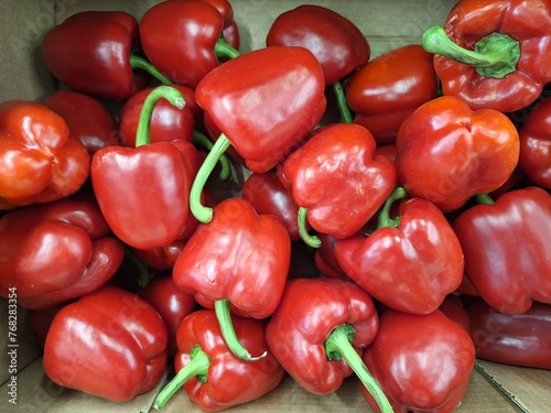 red peppers  fresh vegetable  © FARYAL