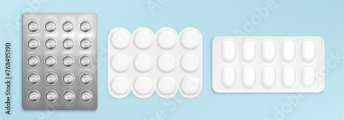 Medicine pill blister, capsule and tablet package. 3d realistic medical foil and plastic pack isolated pharmaceutical mock up. Blank vitamin, paracetamol and painkiller drug container round mockup