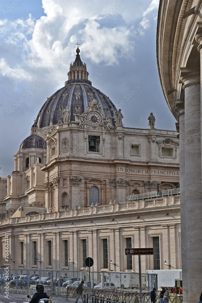 Obraz premium Roma, città del vaticano, la basilica di san pietro ed il colonnato del Bernini