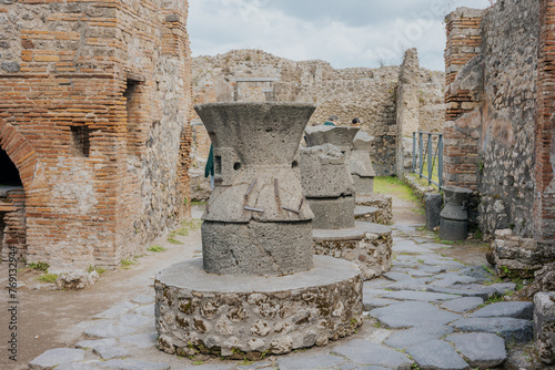 Parco archeologico di Pompei photo