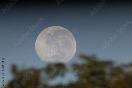 Lua!