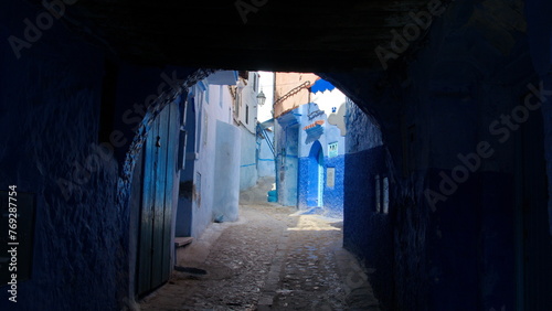 Arch over an alley in the medina in Chefchaouen, Morocco © Angela
