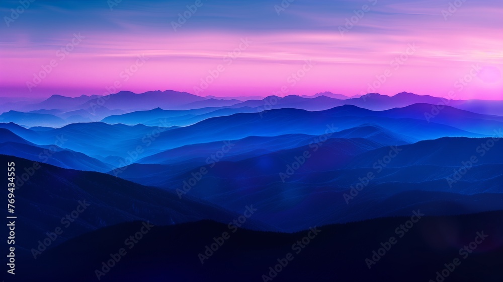 Obraz premium Blurred image of mountains evening time background