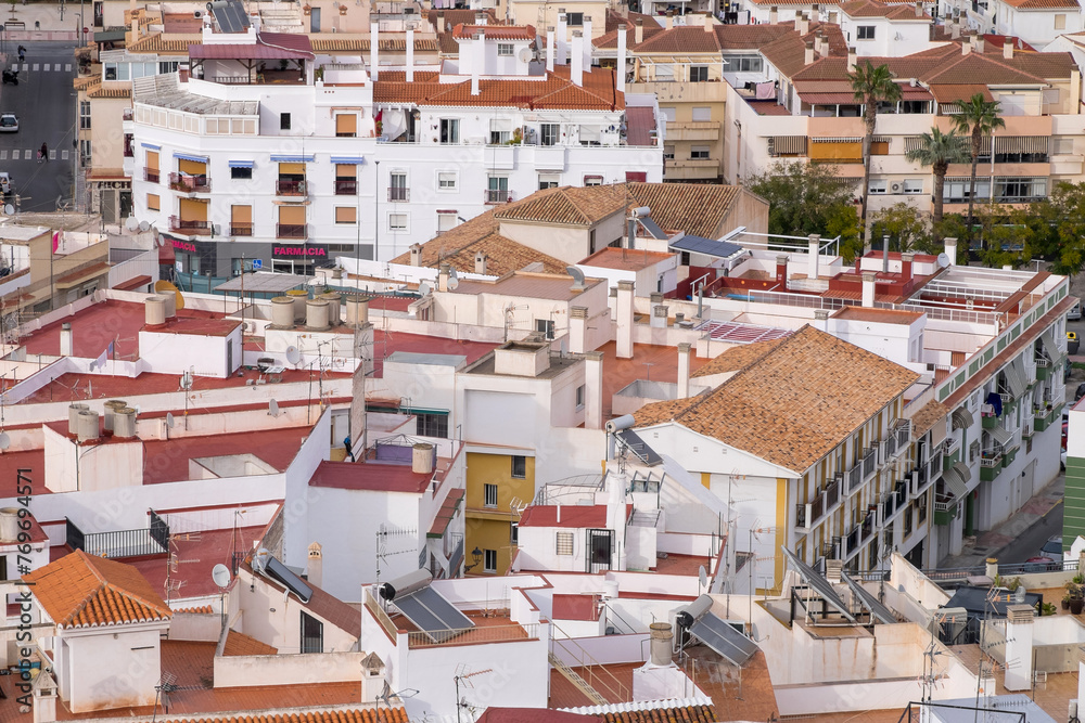 Vista aérea del pueblo de Salobreña en la costa de Granada, Andalucía, España