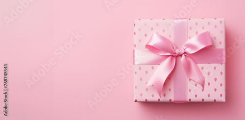  A pink gift box for birthday, valentine's day, mother day © Nitcharee