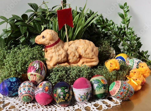 celebrities Easter holidays with eggs,Lamb and green plants