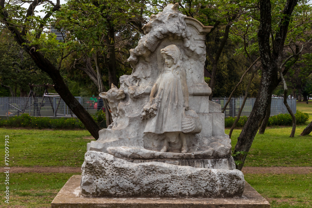 Monument to Red Riding Hood
