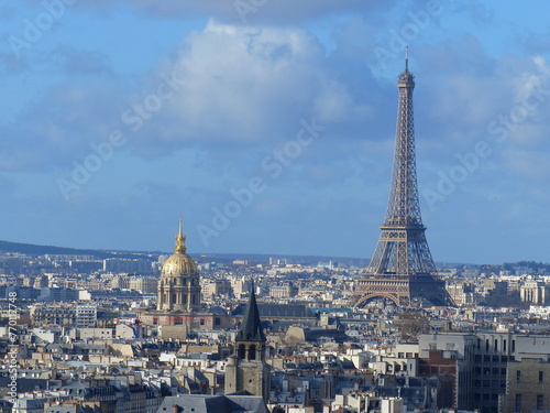 Vue depuis les hauteurs Paris Tour Eiffel France © Cyndie