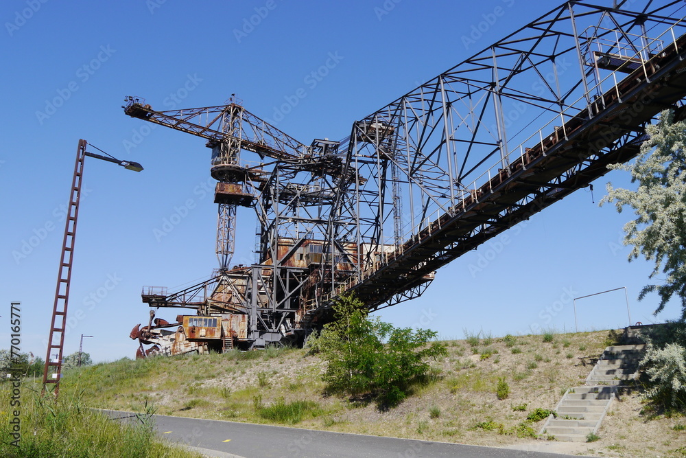 Schaufelradbagger bei Gräfenhainichen und Bitterfeld in Sachsen-Anhalt Schaufelradbagger bei Gräfenhainichen und Bitterfeld in Sachsen-Anhalt