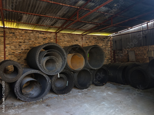 Obraz na płótnie Metal wire mesh at a factory w salonie