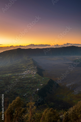 Keindahan sunrise di Gunung Bromo Jawa Timur dengan pemandangan Gunung semeru photo