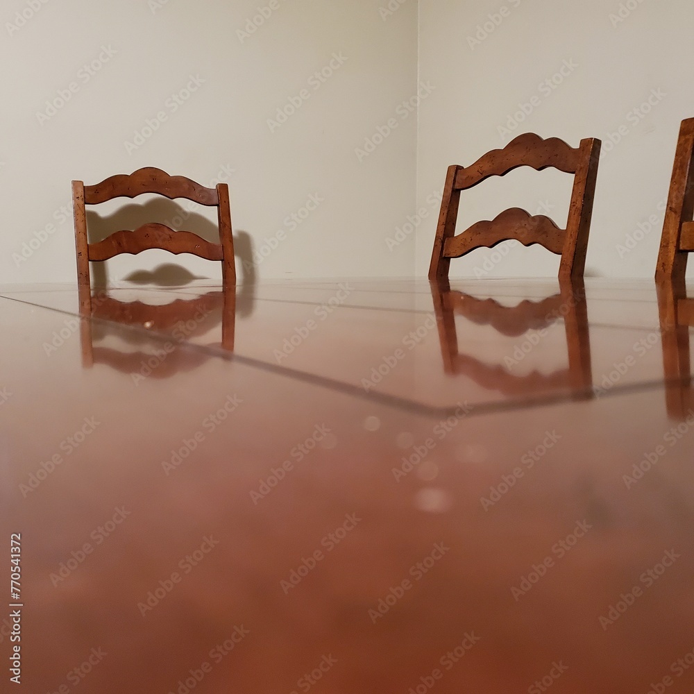 Unique look and shine to a table and its chairs. - obrazy, fototapety, plakaty 