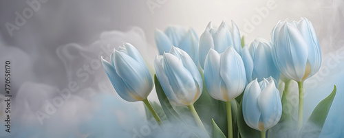 Panel kuchenny z motywem  Niebieskie kwiaty tulipany. Abstrakcyjne pastelowe tło kwiatowe