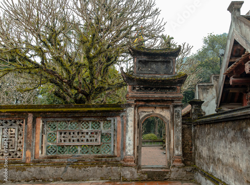 Vietnamese temple entrance