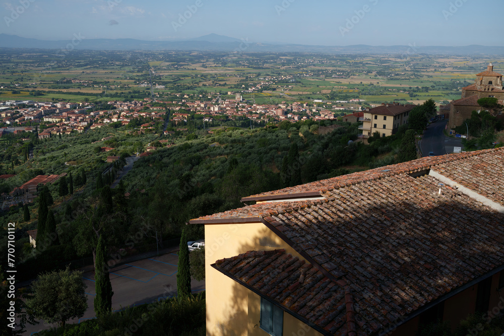 Obraz premium Panoramic view from Cortona, Italy, at summer