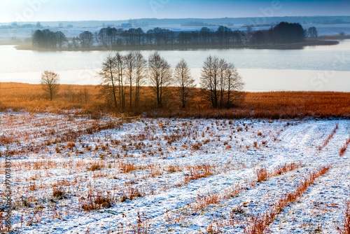 Nad Zimowymi Jeziorami Warmii o Zmierzchu   © Wojciech Lisiński