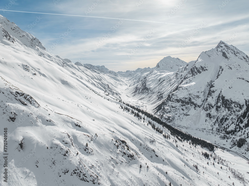 Obraz premium Deep in the Snowy Winter Mountains of Silvretta Alps, Galtür, Tirol, Austria