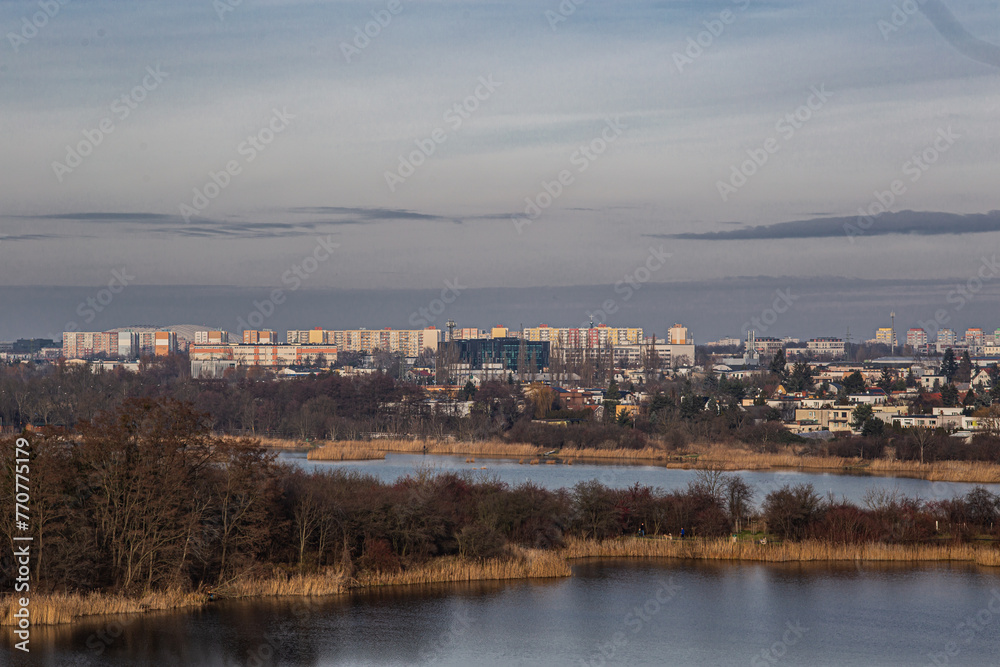 view of city landscape with lakes autumn
