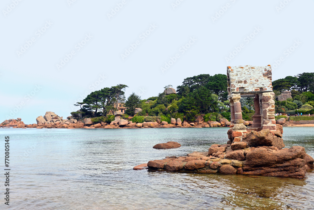 Die Felsenküste Granit Rose in der Bretagne
