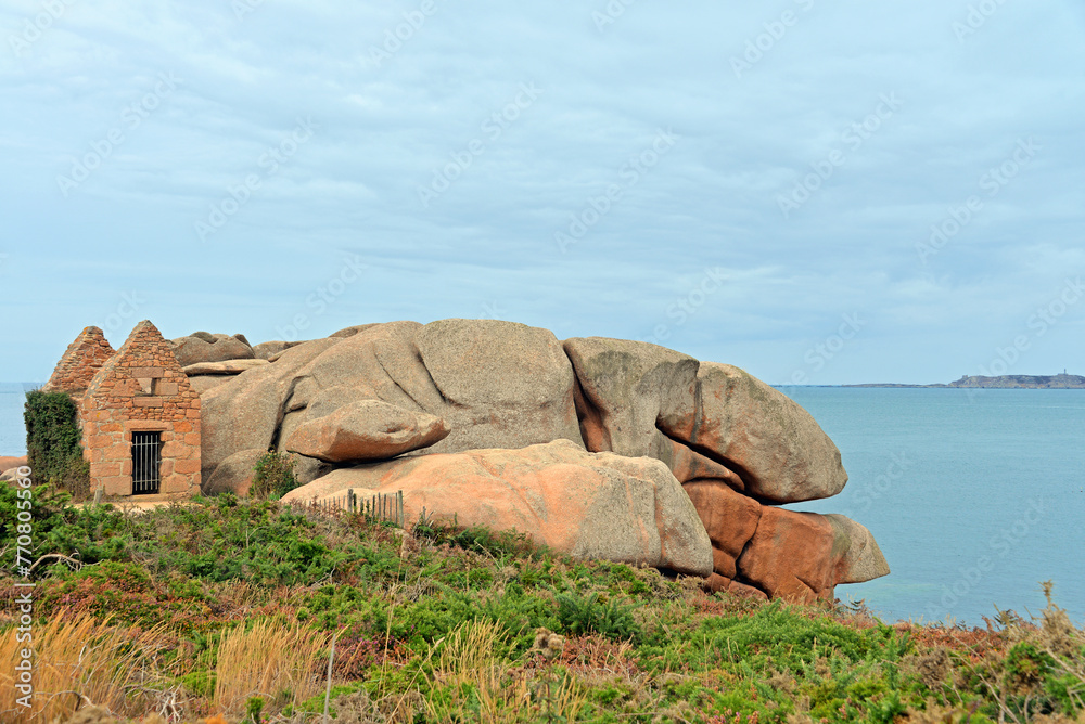 Die Felsenküste Granit Rose in der Bretagne