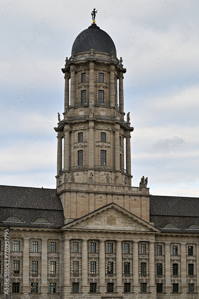 Obraz premium Altes Stadthaus - Berlin, Germany