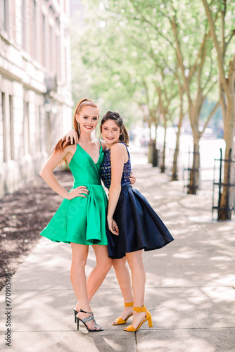 best friends in prom dresses