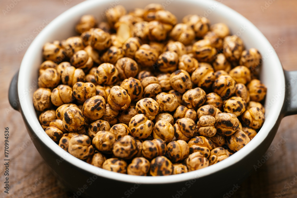 Turkish roasted chickpea snack Turkish roasted chickpea snack