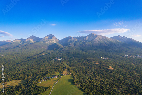 Fototapeta Naklejka Na Ścianę i Meble -  Panoramic view of the Tatra mountains on the Boarder of Poland and Slovakia