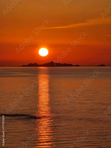 Coucher de soleil sur les Iles Sanguinaires  Corse