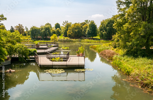 Chicago Botanic Garden at sunny spring time, Glencoe, Stati Unione photo