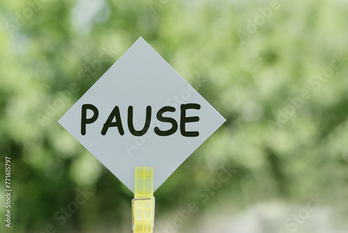 Break time text on a blue sticky note. Business concept.