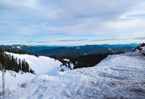 View of the mountains from the Timberlaine Plateau. Oregon. The vicinity of Mount Hood