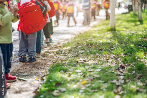 Φωτογραφία Kindergarten children’s spring outing