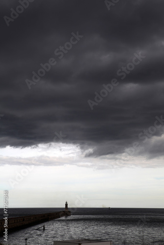 Fototapeta Naklejka Na Ścianę i Meble -  View of the horizon from the pier - Tynemouth - North Shields - Northumberland - England - UK