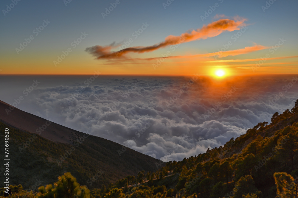 Fototapeta premium Sunset views of Volcan de Fuego from Acatenango.