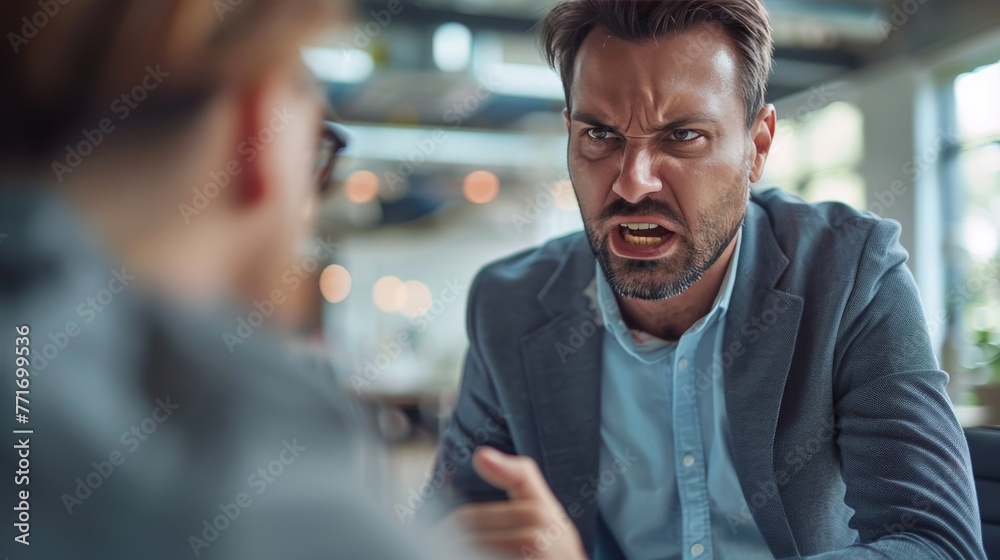 Obraz premium Businessman angry at his subordinate, employee and boss