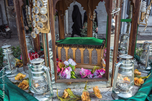фотографія Replica of Imam Husayn tomb on a street during Muharram month in Kashan, Iran