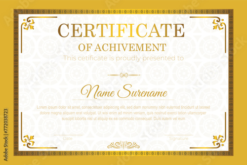Free vector certificate of achievement template