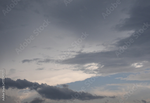 dramatic cloudy sky background (ID: 772142523)