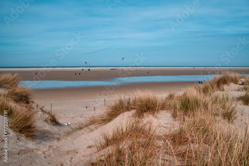 Strandleben auf der Nordseeinsel Borkum, Ostfriesland, Niedersachsen, Deutschland